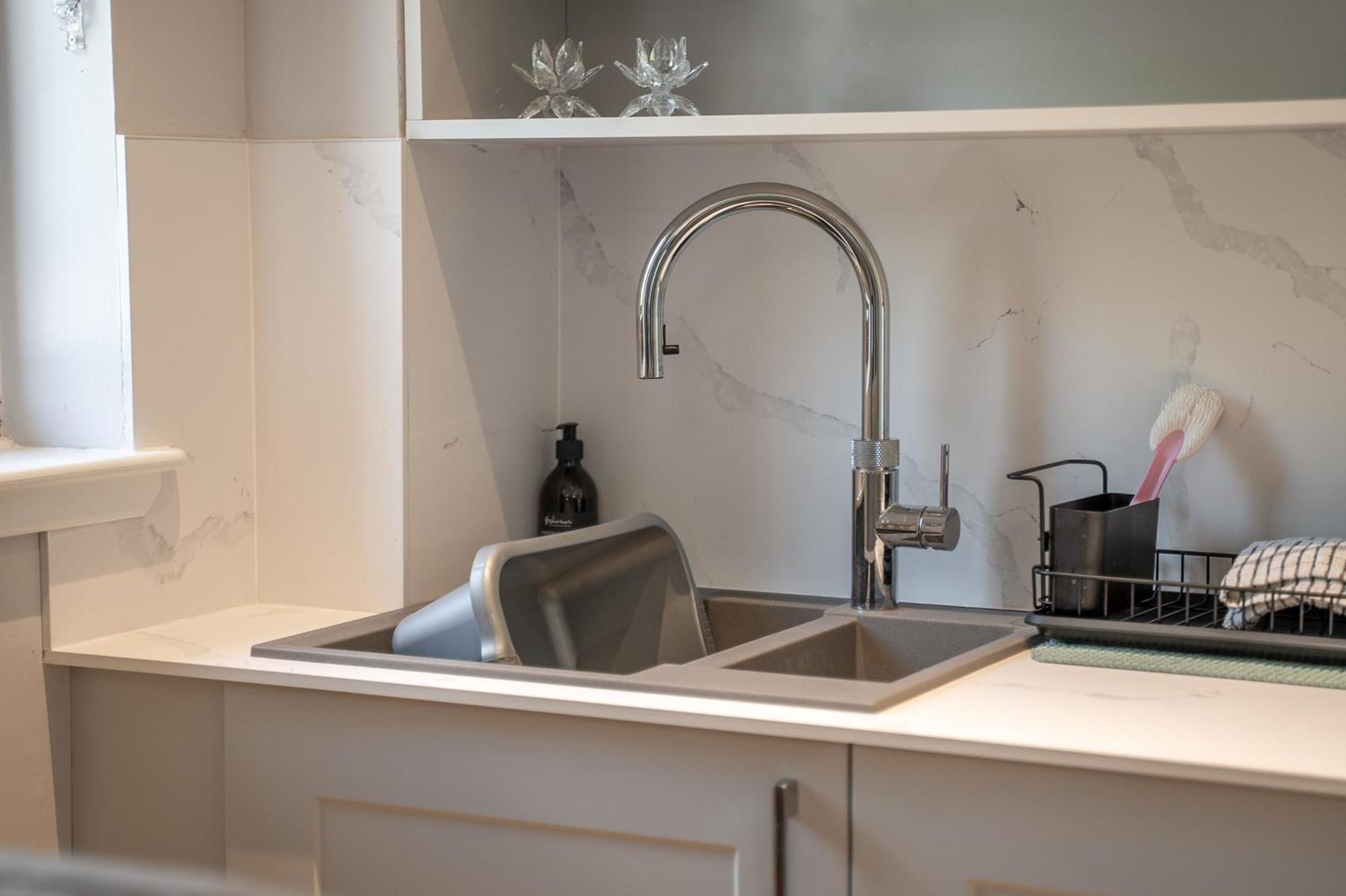 Self Cateringone Bedroom Apartment Fort William Eksteriør billede